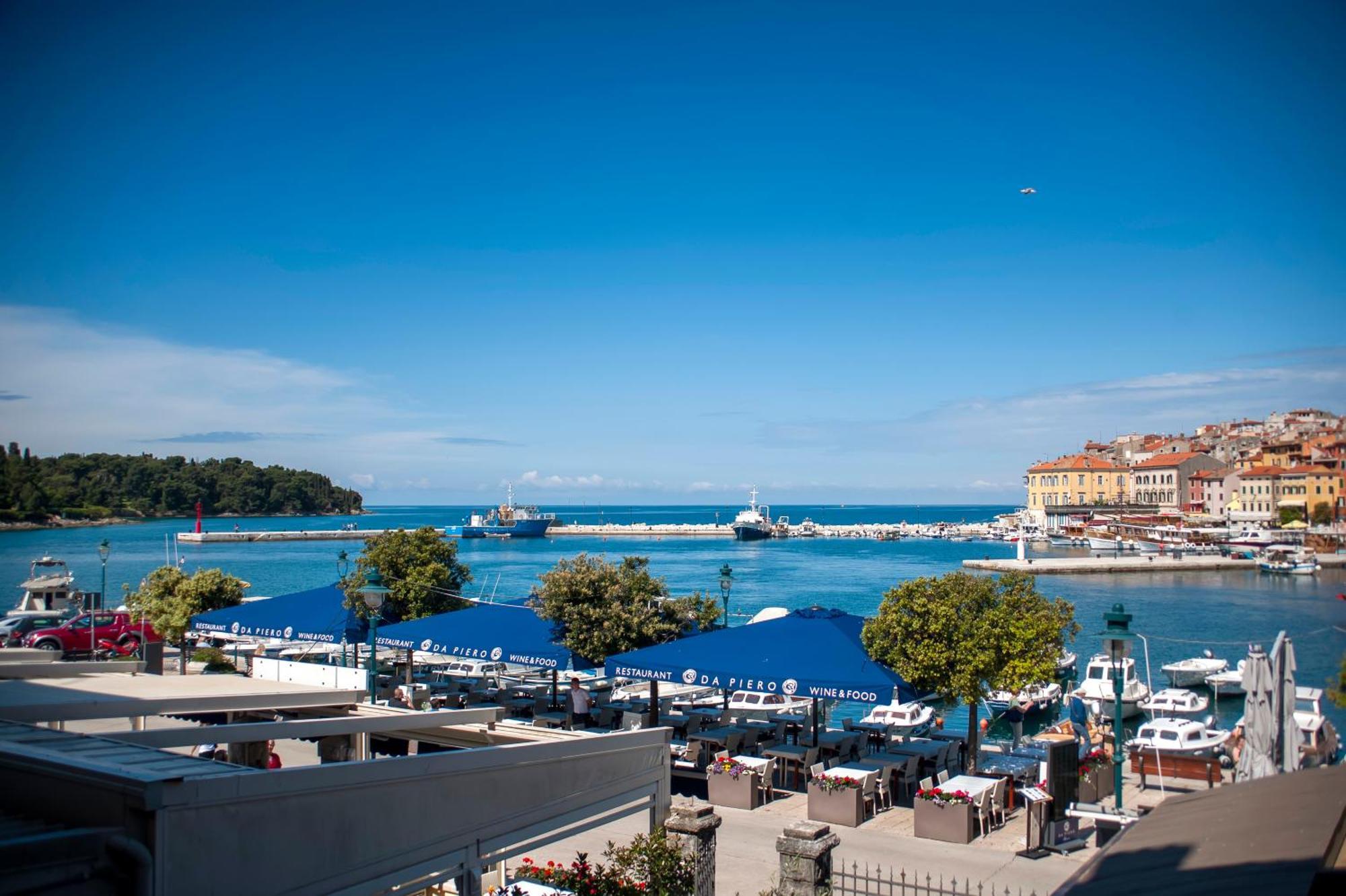 Riva Blu Sea View Apartman