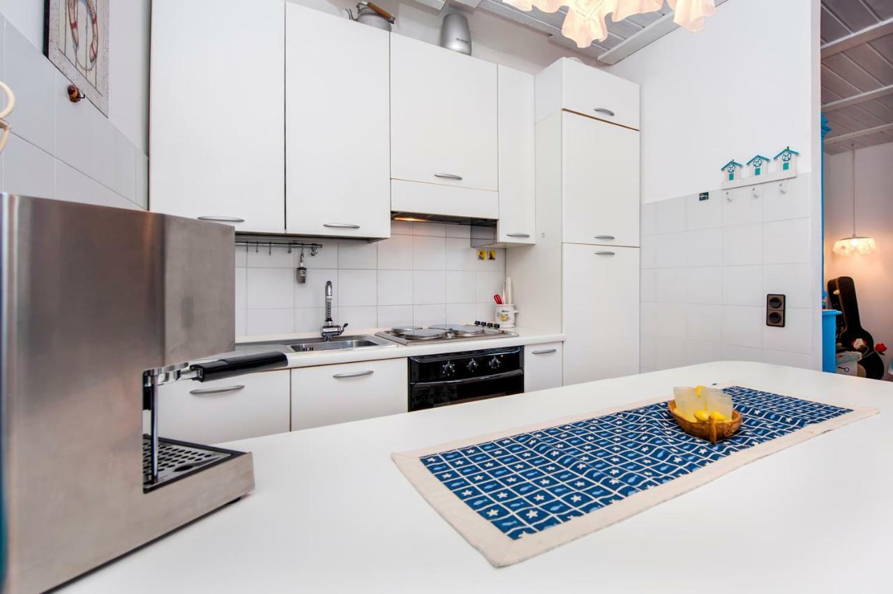 Riva Blu Sea View Apartman *
