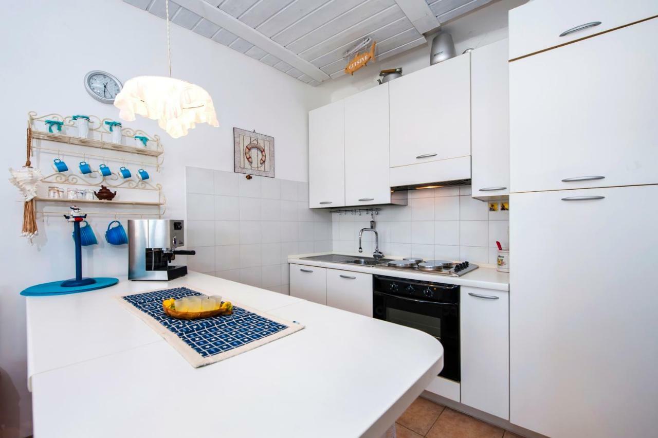 Riva Blu Sea View Apartman *